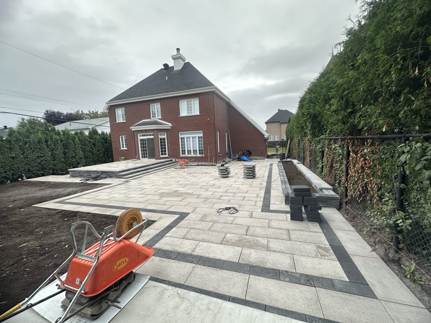 travaux pavé uni cour